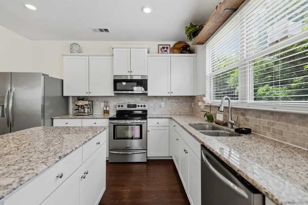 8015 Regiment Drive Spring Hill TN 37174