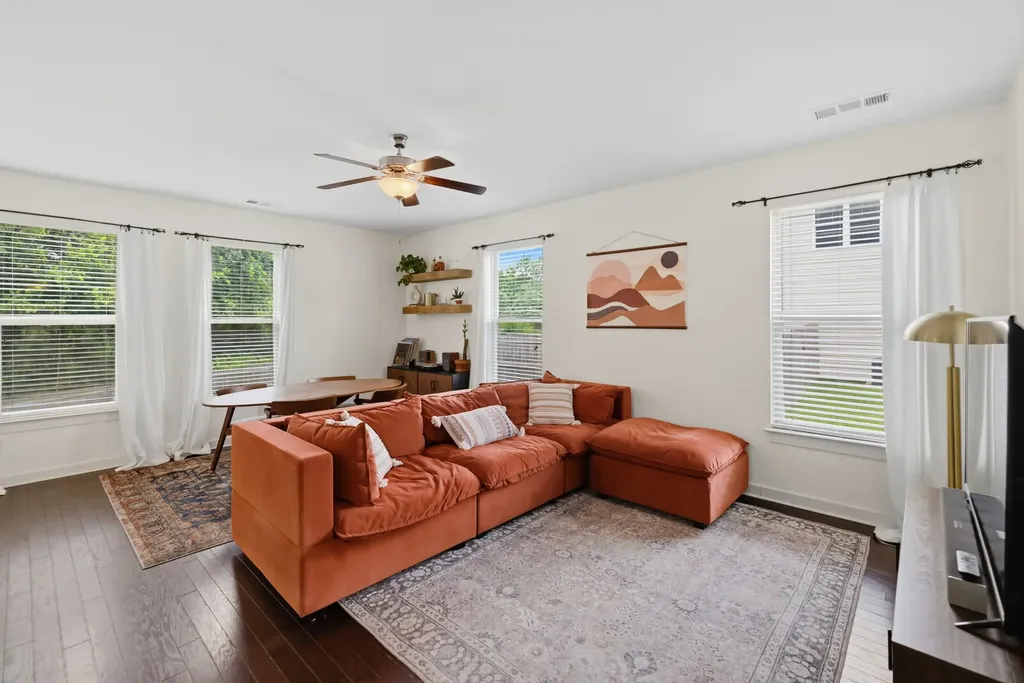 8015 Regiment Drive Spring Hill TN 37174