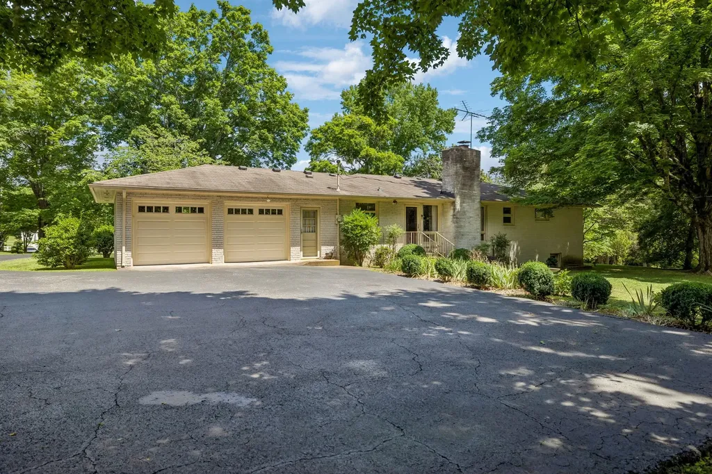 1505 Hillsboro Road Franklin TN 37069
