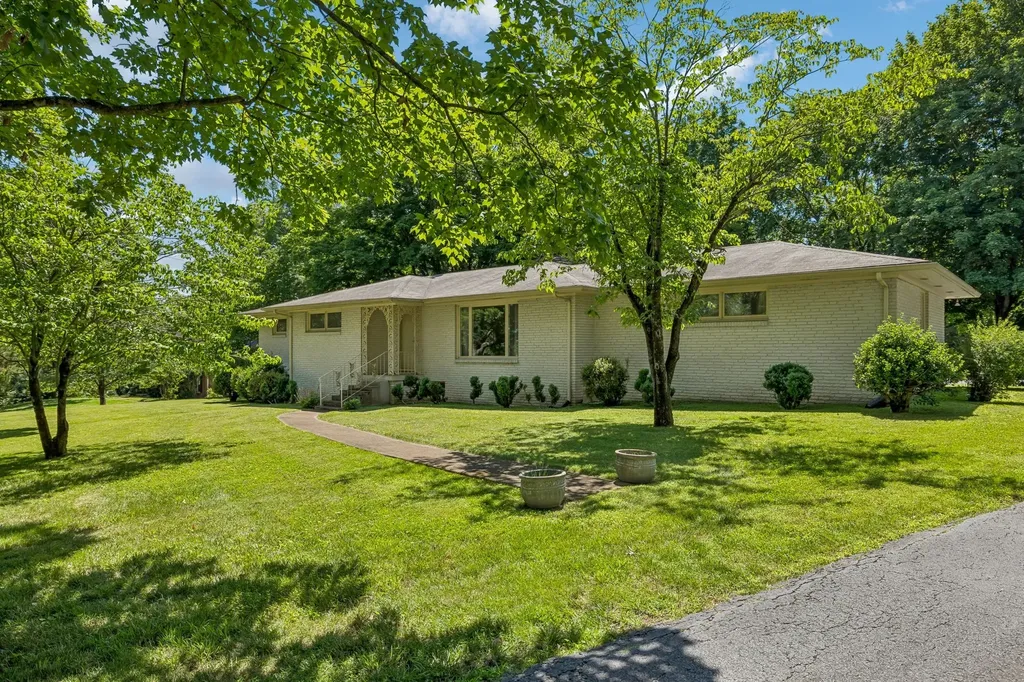 1505 Hillsboro Road Franklin TN 37069
