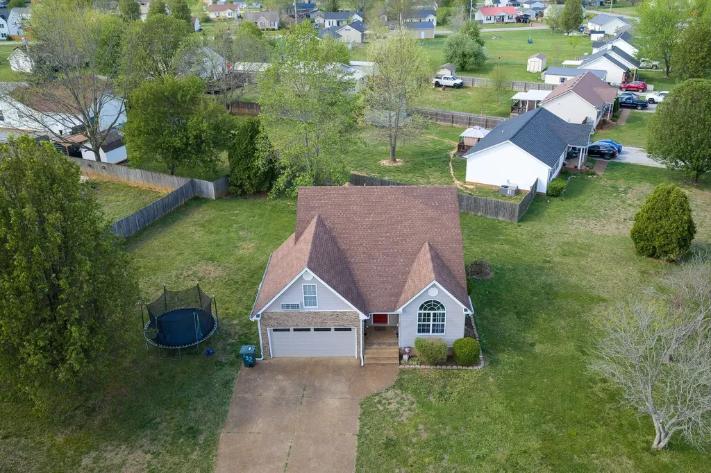 132 Kimberly Street Portland TN 37148
