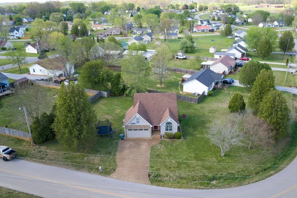 132 Kimberly Street Portland TN 37148