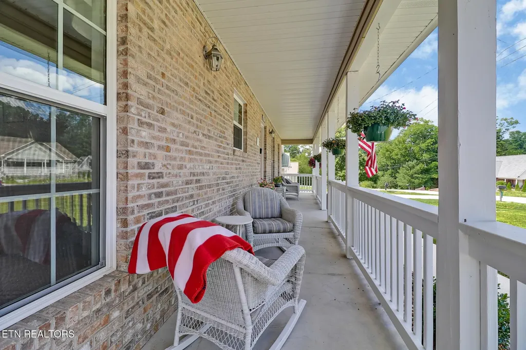21 Knights Way Crossville TN 38571