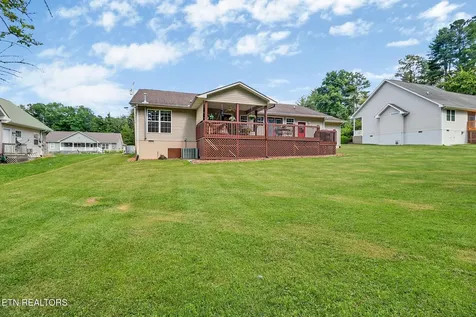 21 Knights Way Crossville TN 38571
