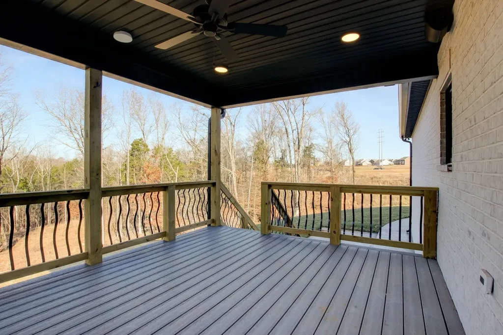 701 Sandringham Court Clarksville TN 37043
