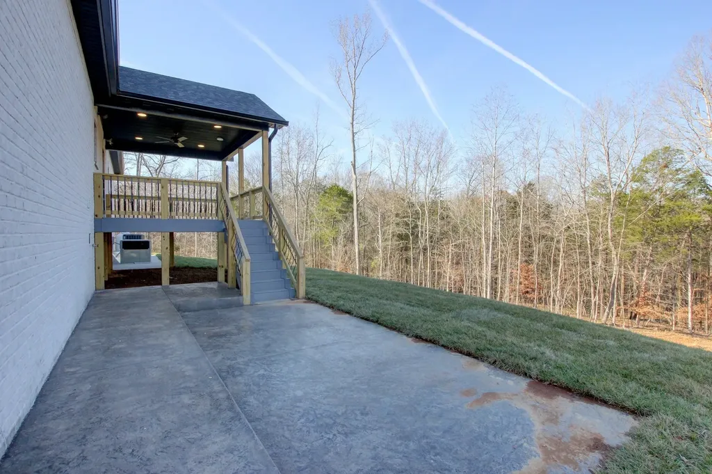 701 Sandringham Court Clarksville TN 37043