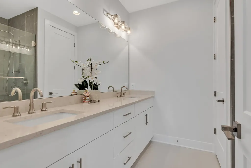 2176 Carson Street Nashville TN 37211