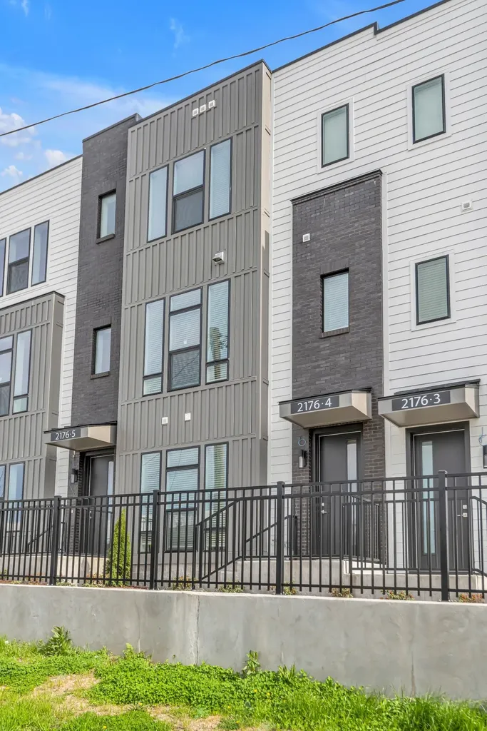 2176 Carson Street Nashville TN 37211