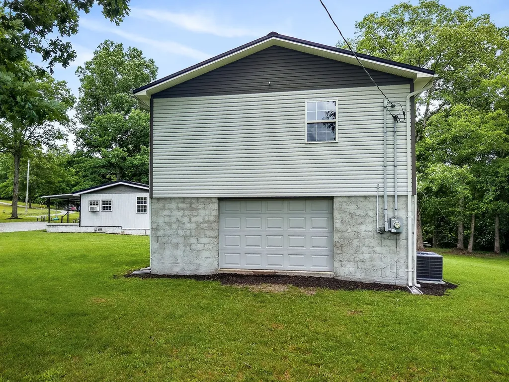 1400 Orlie Young Road Crab Orchard TN 37723