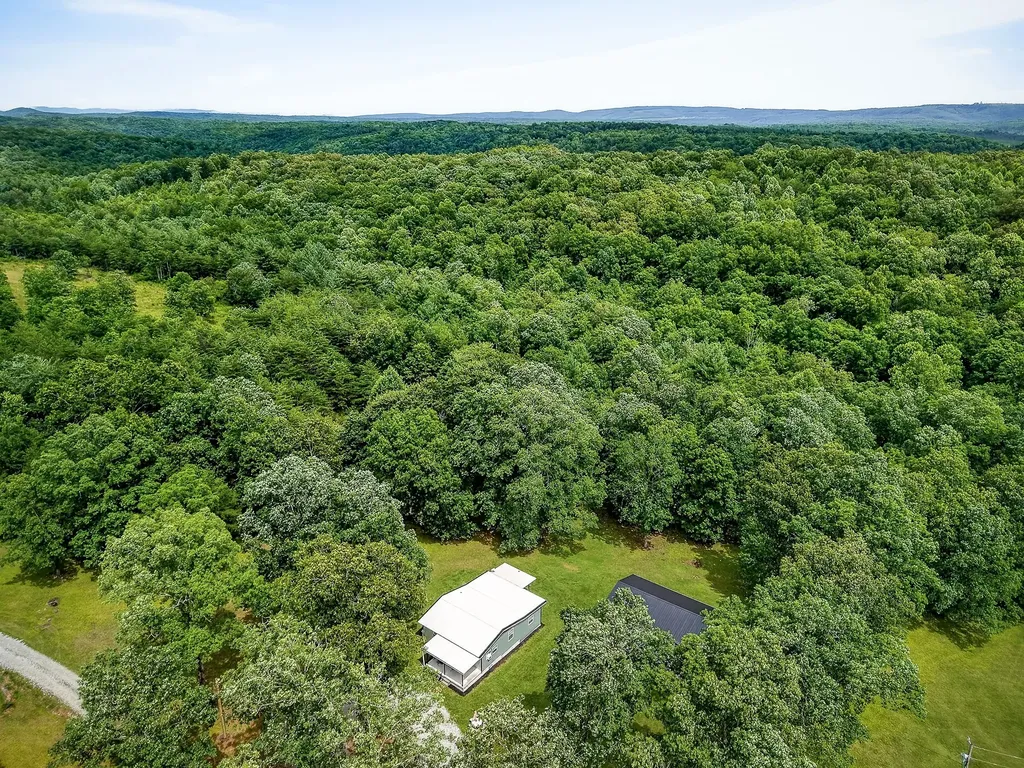 1400 Orlie Young Road Crab Orchard TN 37723