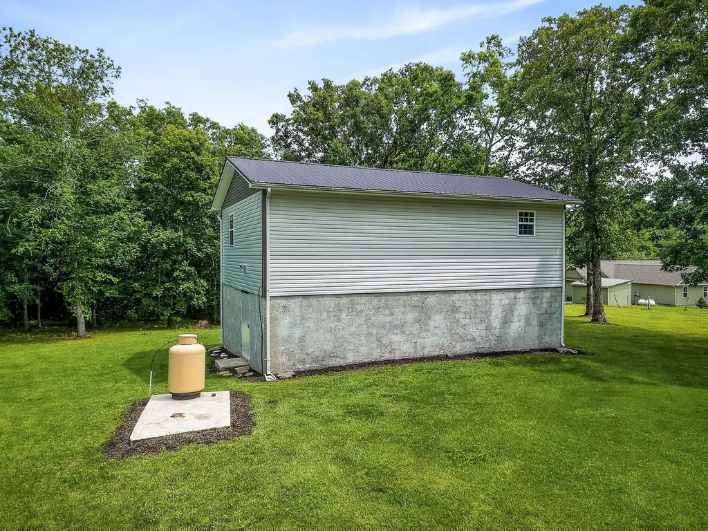 1400 Orlie Young Road Crab Orchard TN 37723