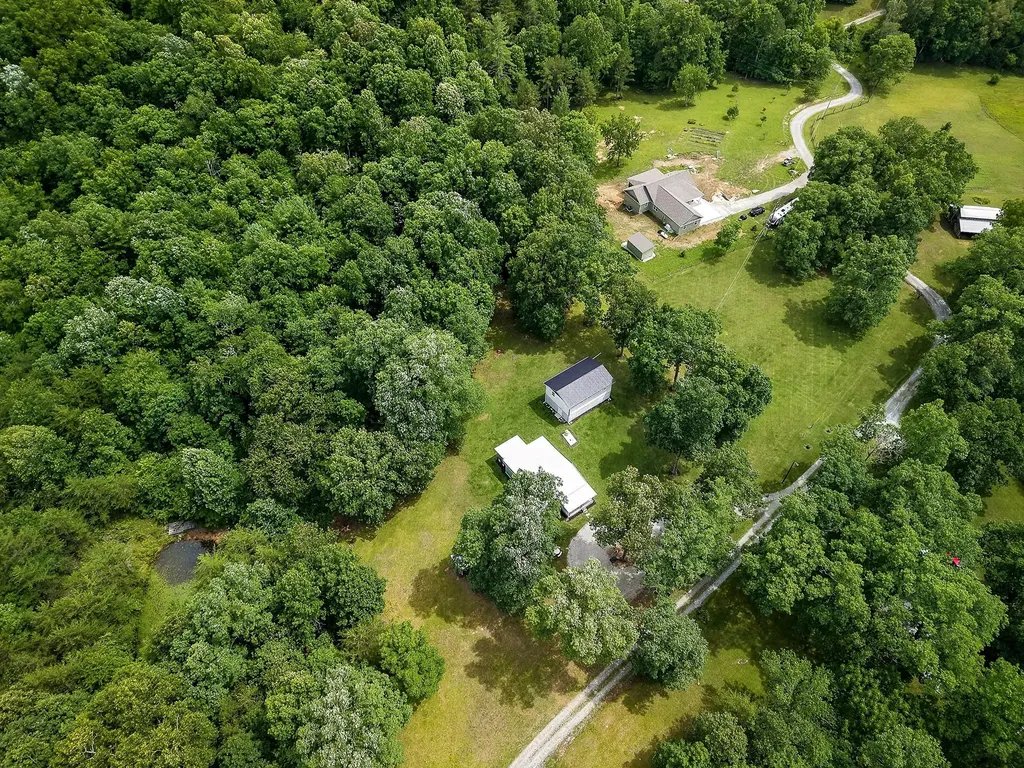 1400 Orlie Young Road Crab Orchard TN 37723