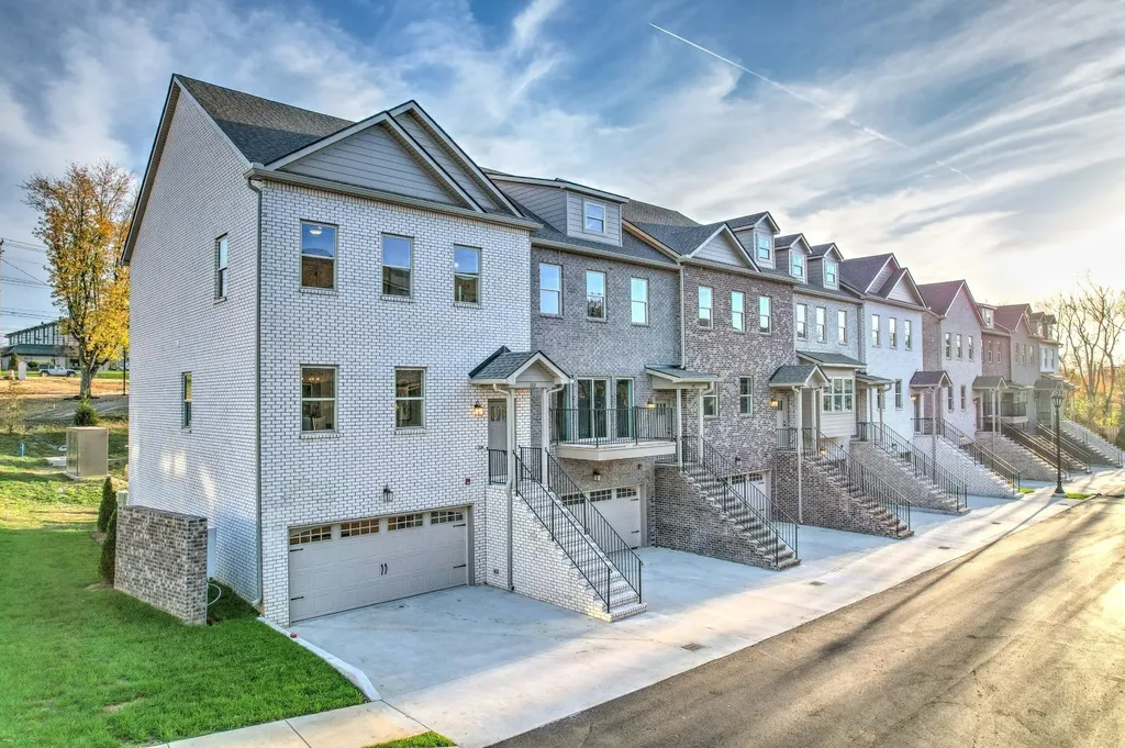 210 Charlotte Everly Circle Hendersonville TN 37075