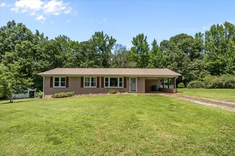 196 Victor Street Camden TN 38320