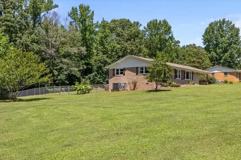 196 Victor Street Camden TN 38320