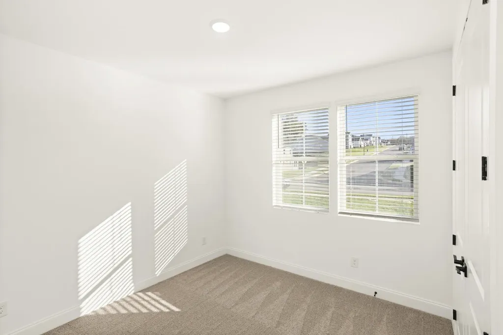 2405 Hartman Cove Columbia TN 38401