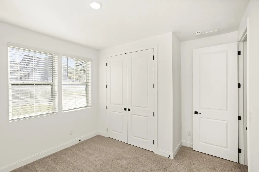 2405 Hartman Cove Columbia TN 38401