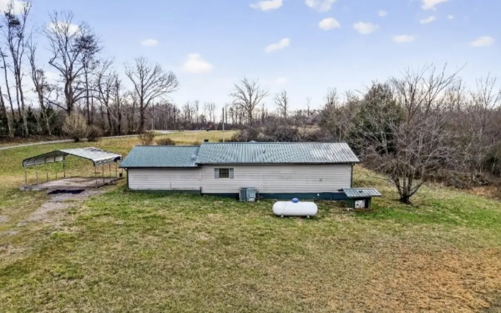 79 Evans Lane Spencer TN 38585