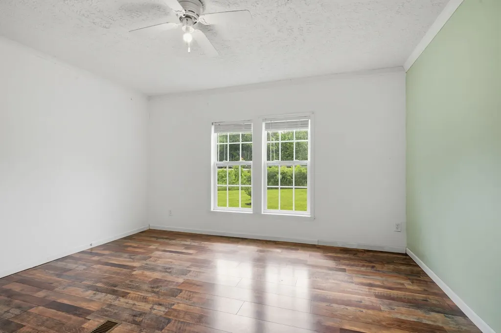 2594 Sylvia Road Dickson TN 37055