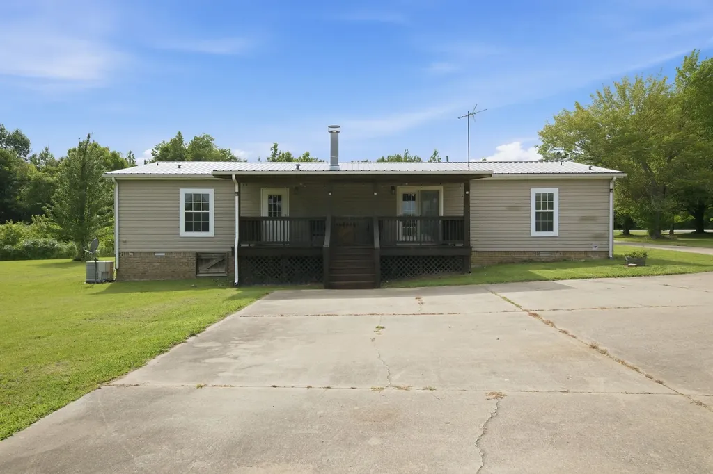 2594 Sylvia Road Dickson TN 37055