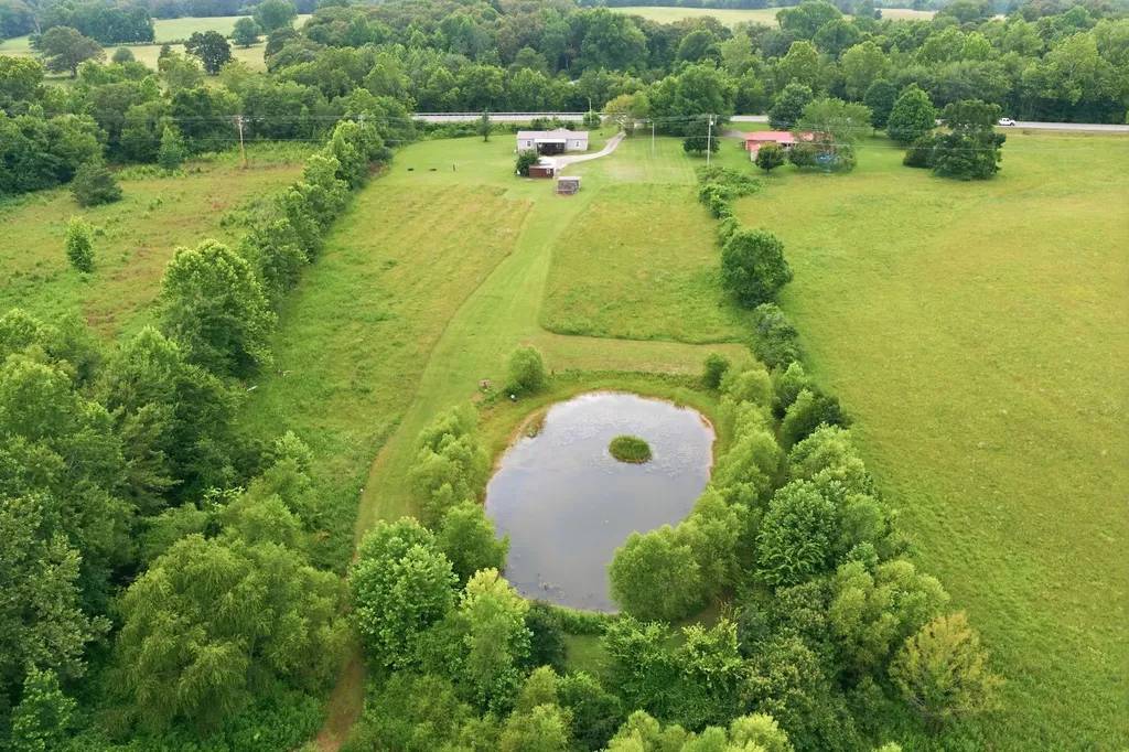 2594 Sylvia Road Dickson TN 37055