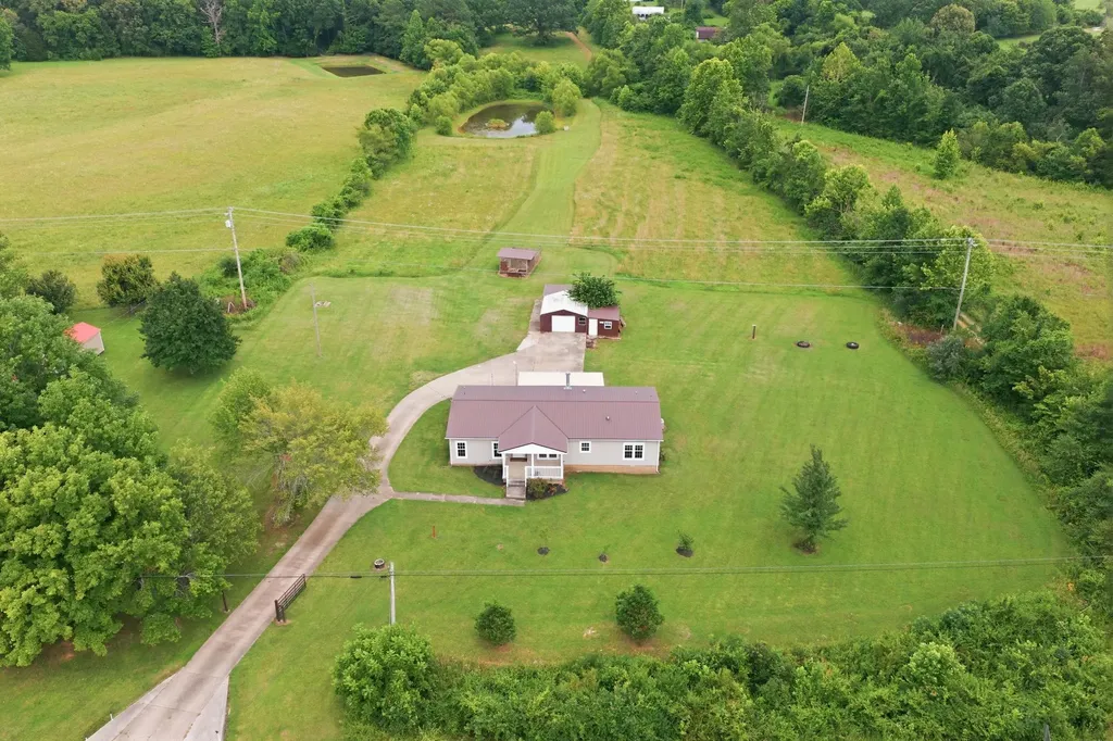 2594 Sylvia Road Dickson TN 37055