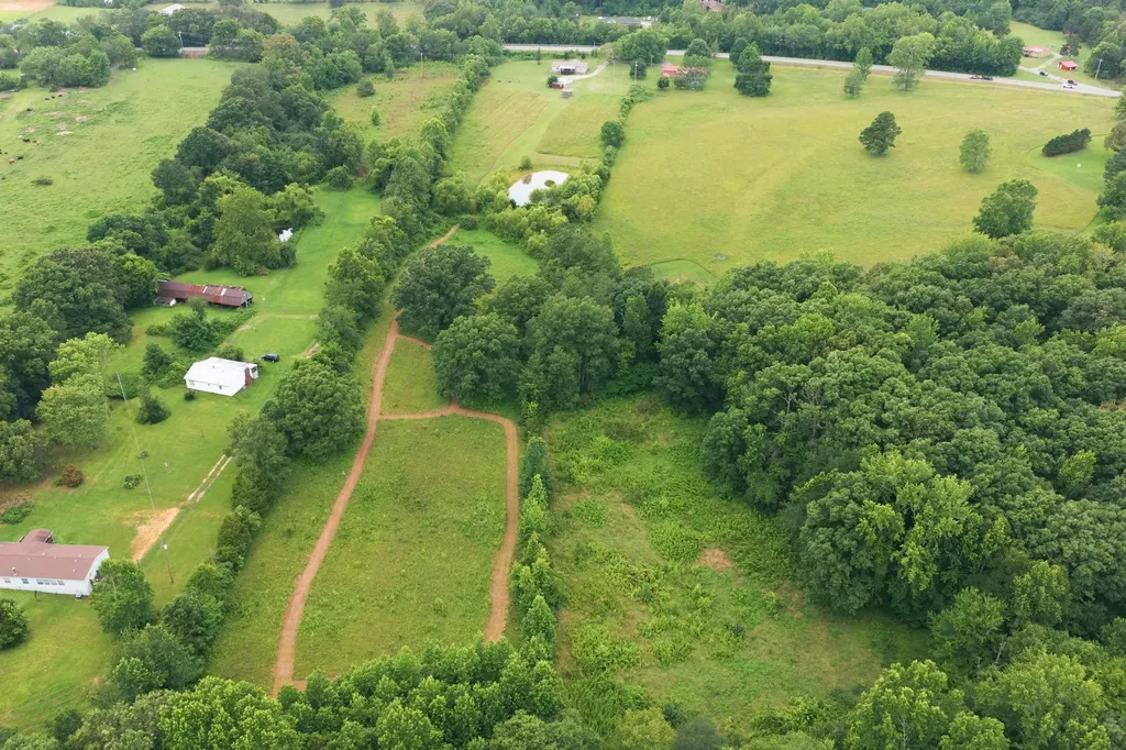 2594 Sylvia Road Dickson TN 37055
