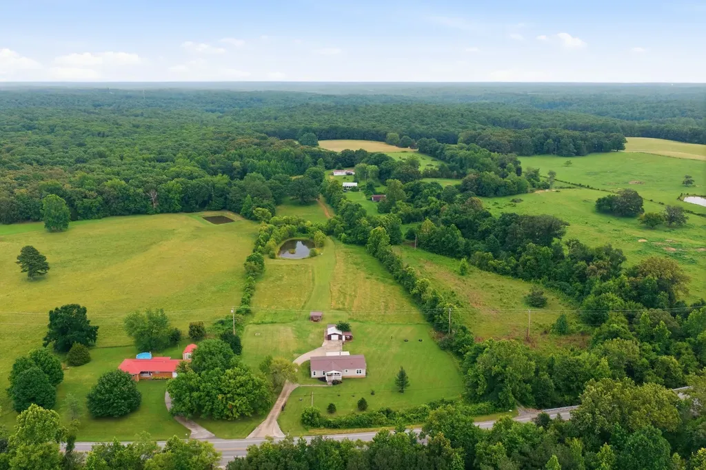 2594 Sylvia Road Dickson TN 37055