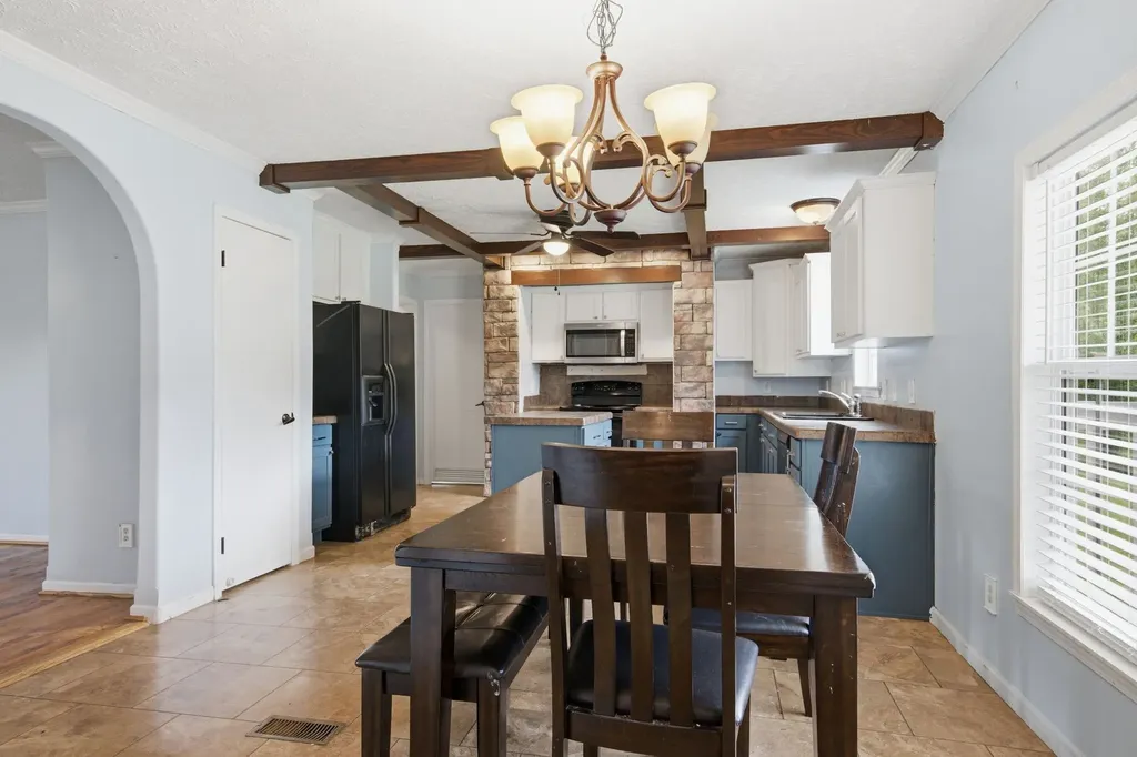 2594 Sylvia Road Dickson TN 37055