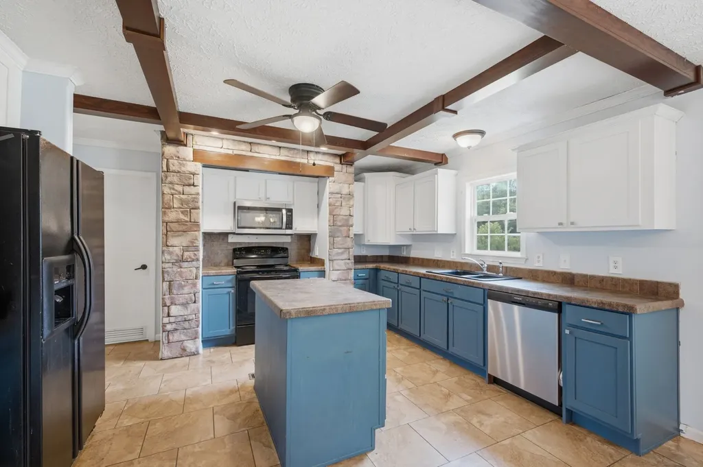 2594 Sylvia Road Dickson TN 37055