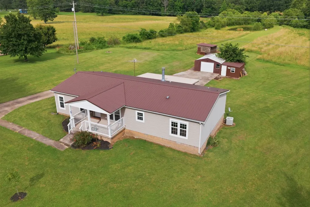 2594 Sylvia Road Dickson TN 37055