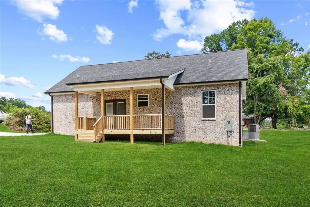 101 Hogin Road Dickson TN 37055