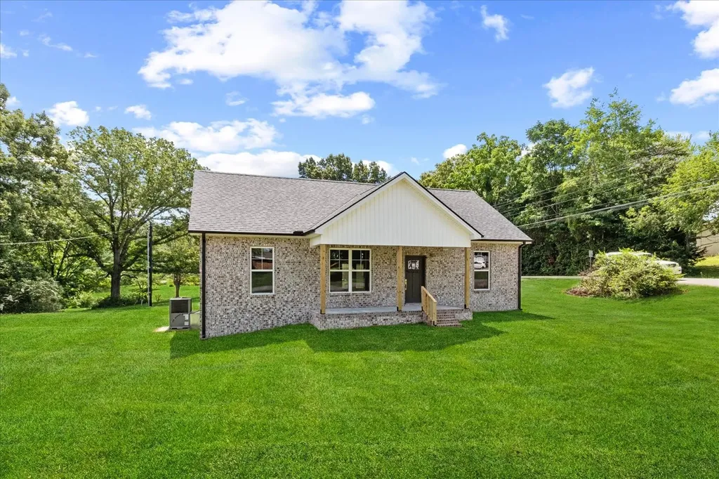 101 Hogin Road Dickson TN 37055