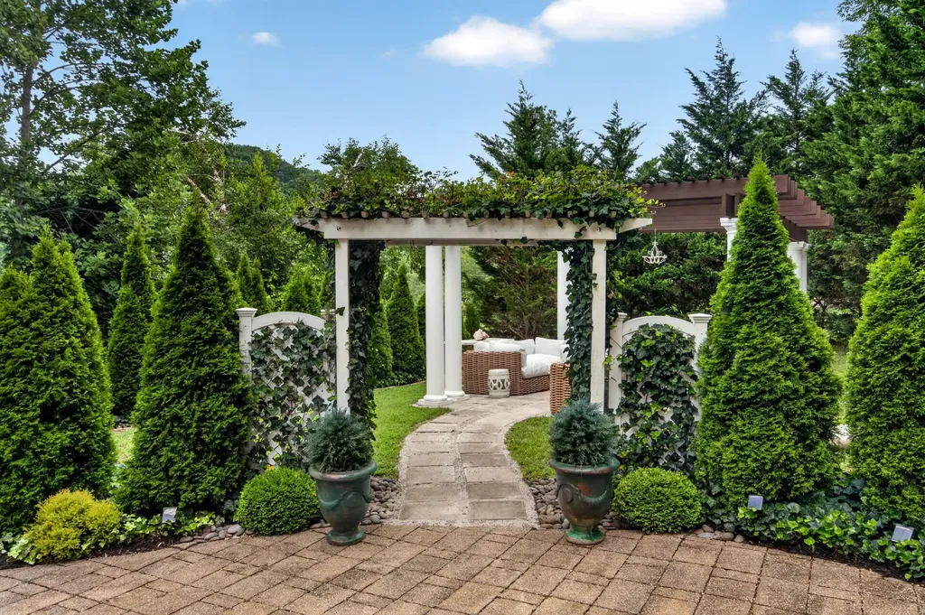 1060 Natchez Valley Lane Franklin TN 37064