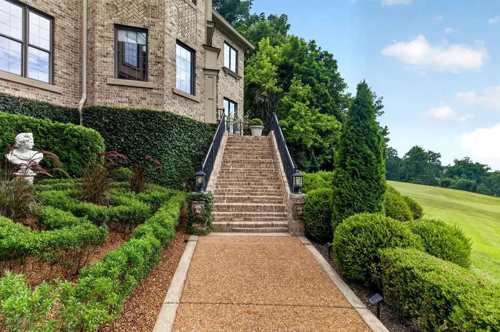 1060 Natchez Valley Lane Franklin TN 37064