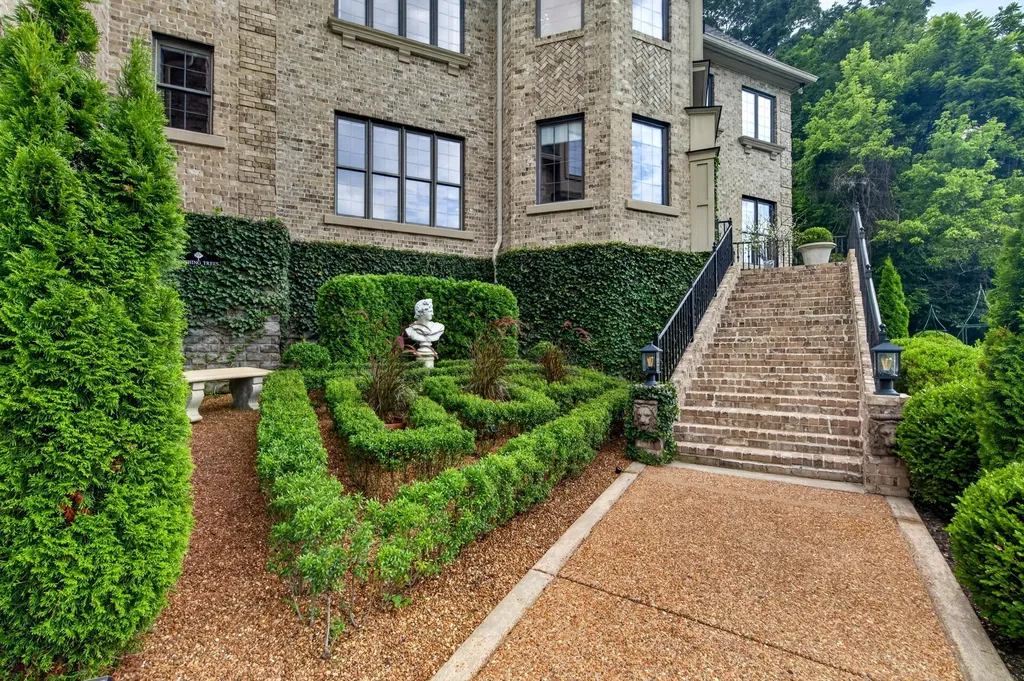 1060 Natchez Valley Lane Franklin TN 37064