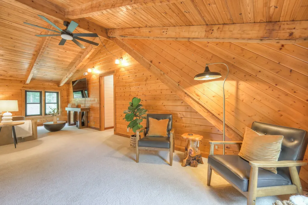 2676 Thompson Station Road, E Thompsons Station TN 37179