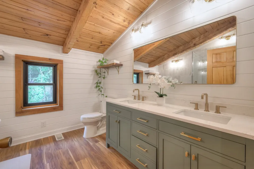 2676 Thompson Station Road, E Thompsons Station TN 37179