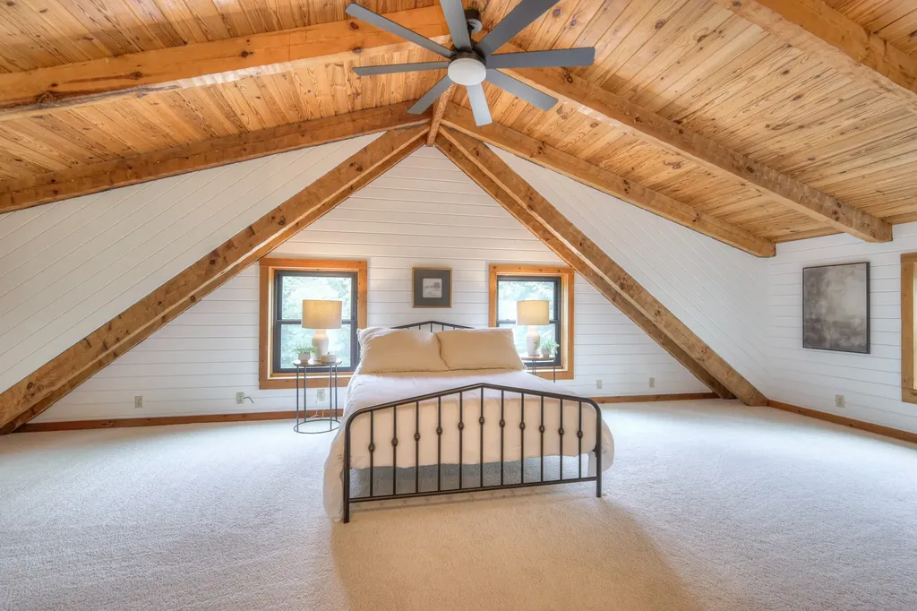 2676 Thompson Station Road, E Thompsons Station TN 37179