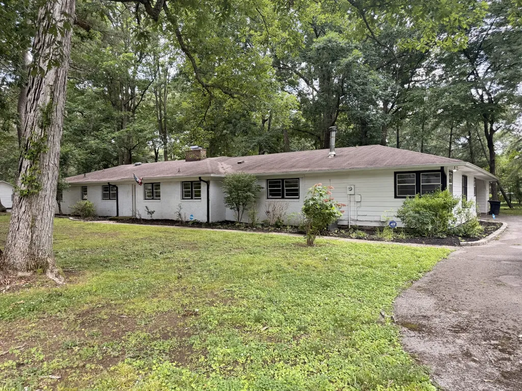 1003 Pickett Drive Tullahoma TN 37388