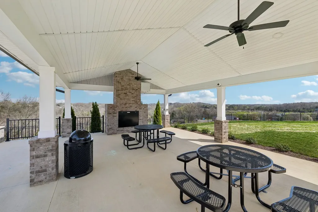 5388 Bellflower Hills Hermitage TN 37076