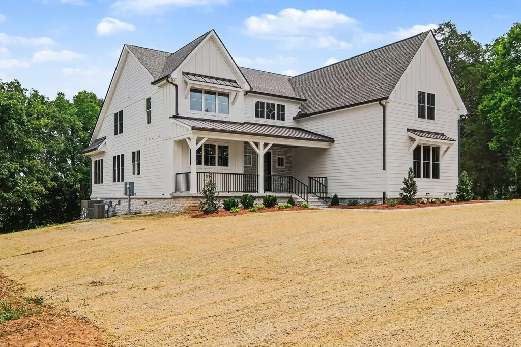 1929 Jarrell Road Lebanon TN 37087