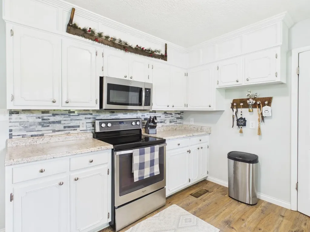 5858 Wolf Creek Road Spring City TN 37381