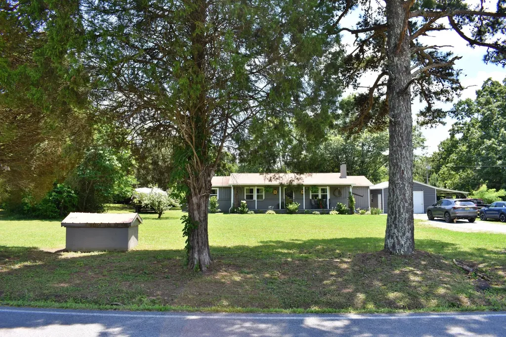 5858 Wolf Creek Road Spring City TN 37381