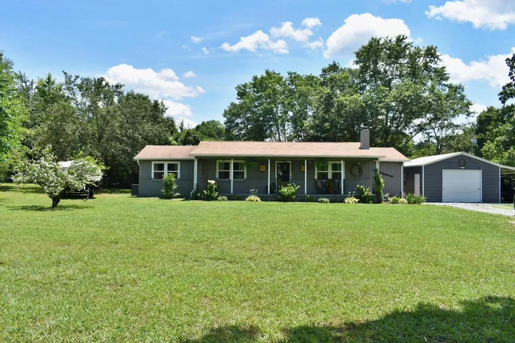 5858 Wolf Creek Road Spring City TN 37381