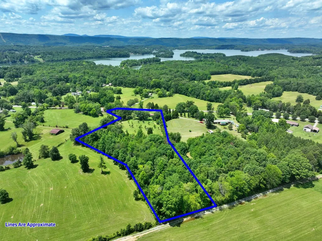 5858 Wolf Creek Road Spring City TN 37381