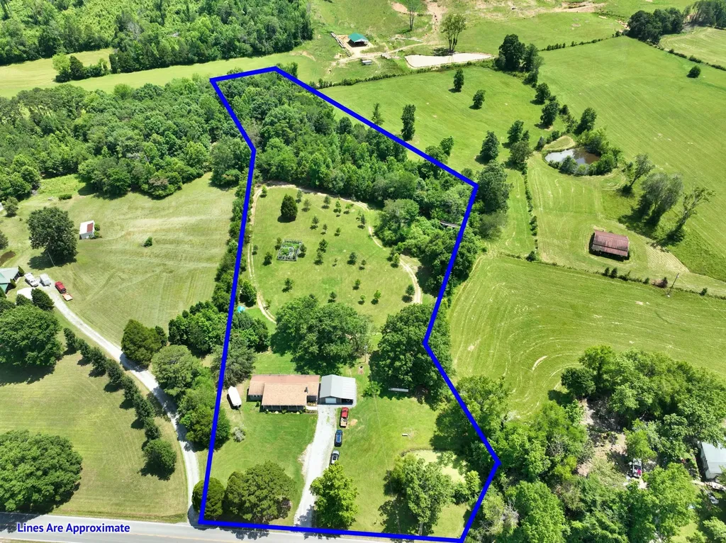 5858 Wolf Creek Road Spring City TN 37381