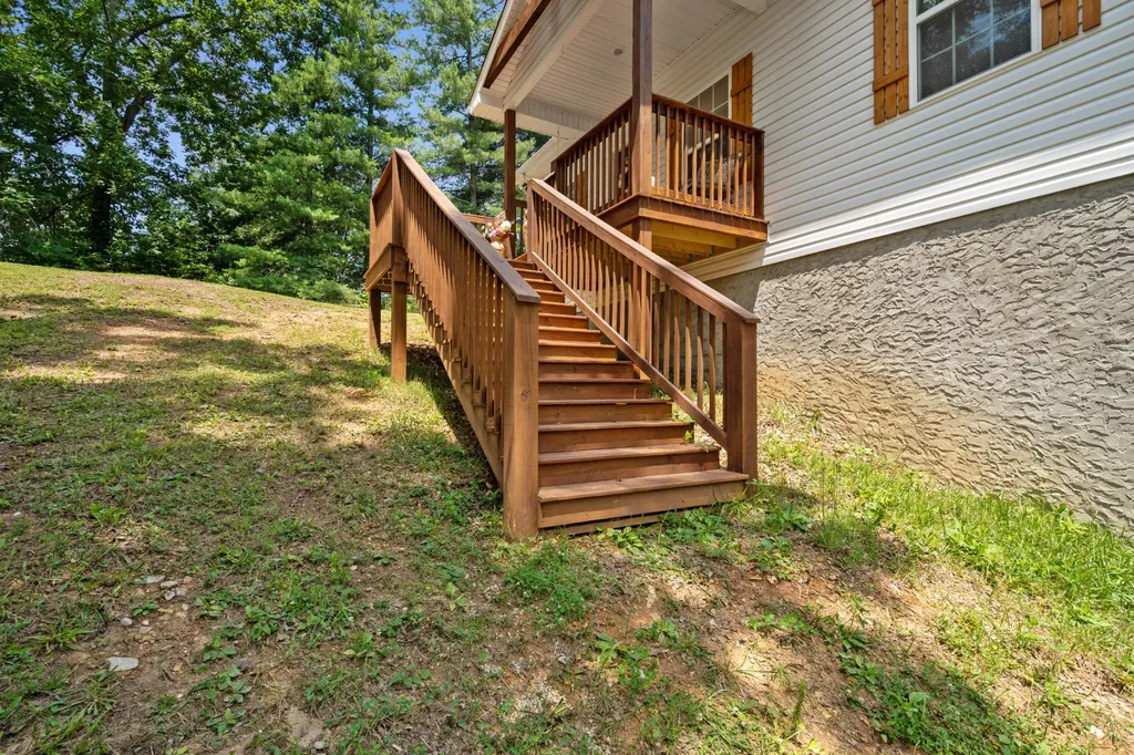 795 Lowery Lane Mcminnville TN 37110