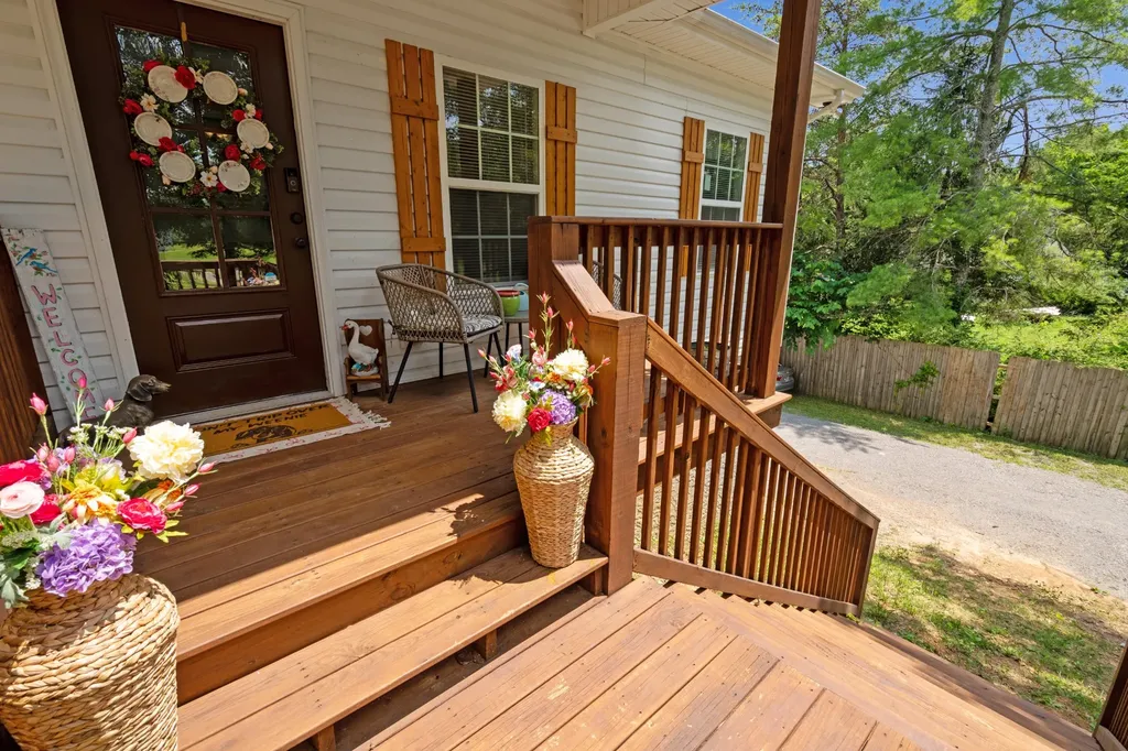 795 Lowery Lane Mcminnville TN 37110
