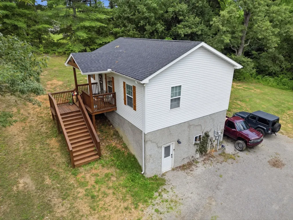 795 Lowery Lane Mcminnville TN 37110
